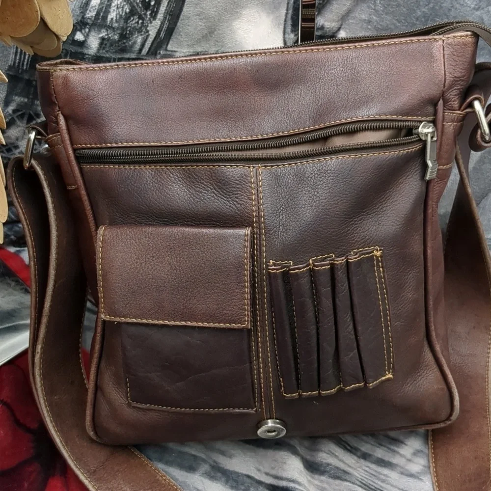N/A leather bag